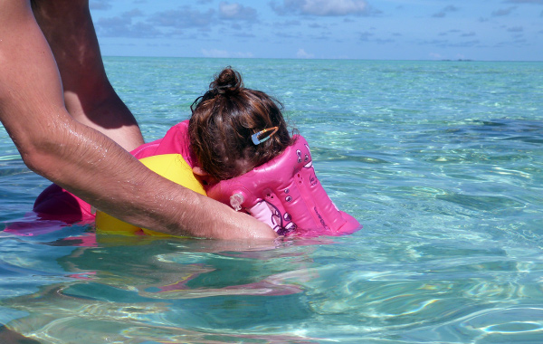 Alimatha con bambini snorkeling