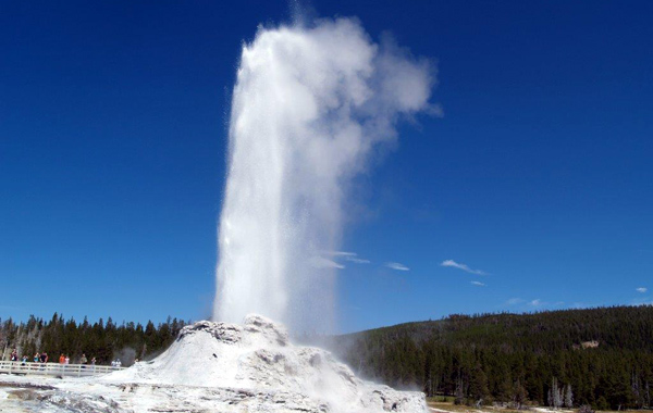 Yellowstone fai da te con bebé: la zona dei geyser