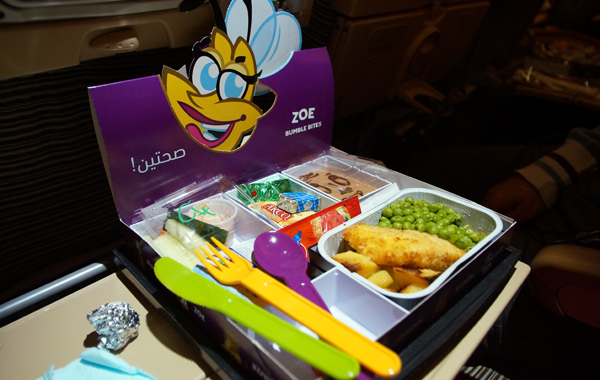 Etihad Airways con bambini: pasti a bordo
