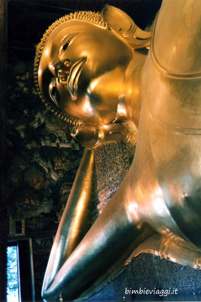 thailandia in gravidanza Wat Po Buddha d'oro