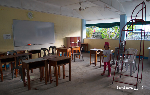 Viaggiare durante la scuola: scuola alle maldive