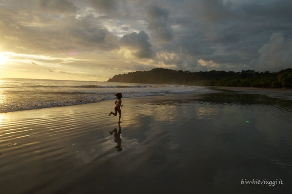 Viaggio in Costa Rica con bambini Tramonto a Manuel Antonio
