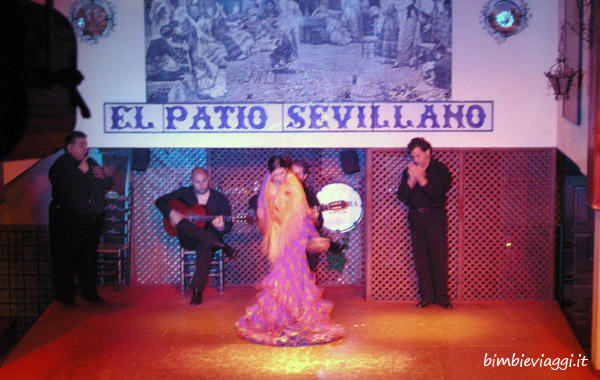 Siviglia con bambini-flamenco
