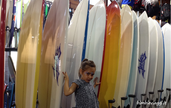 Western Australia con bambini-surf