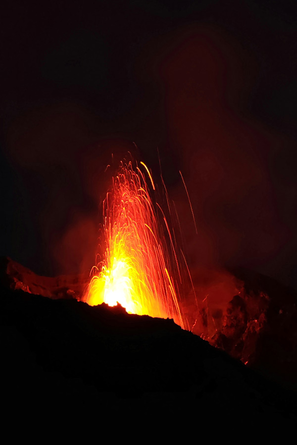 viaggi per donne 2025 destinazione umana stromboli